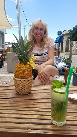 🏖😉😎🍍🍹nette Bar